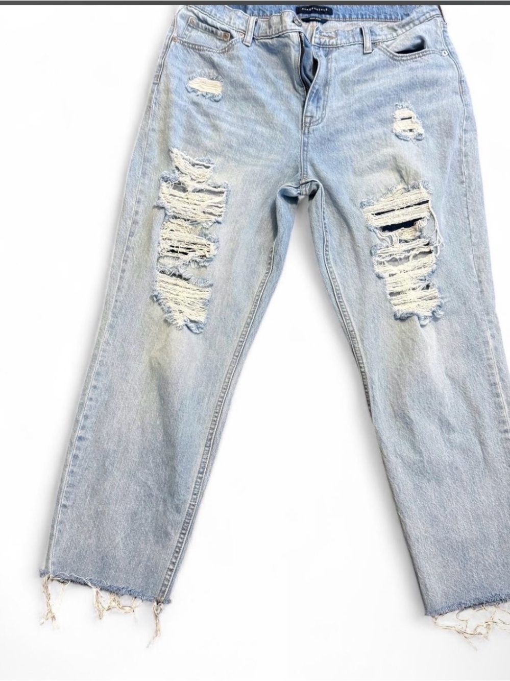 Aeropostale Distressed Mom Jeans Light Wash Size 16